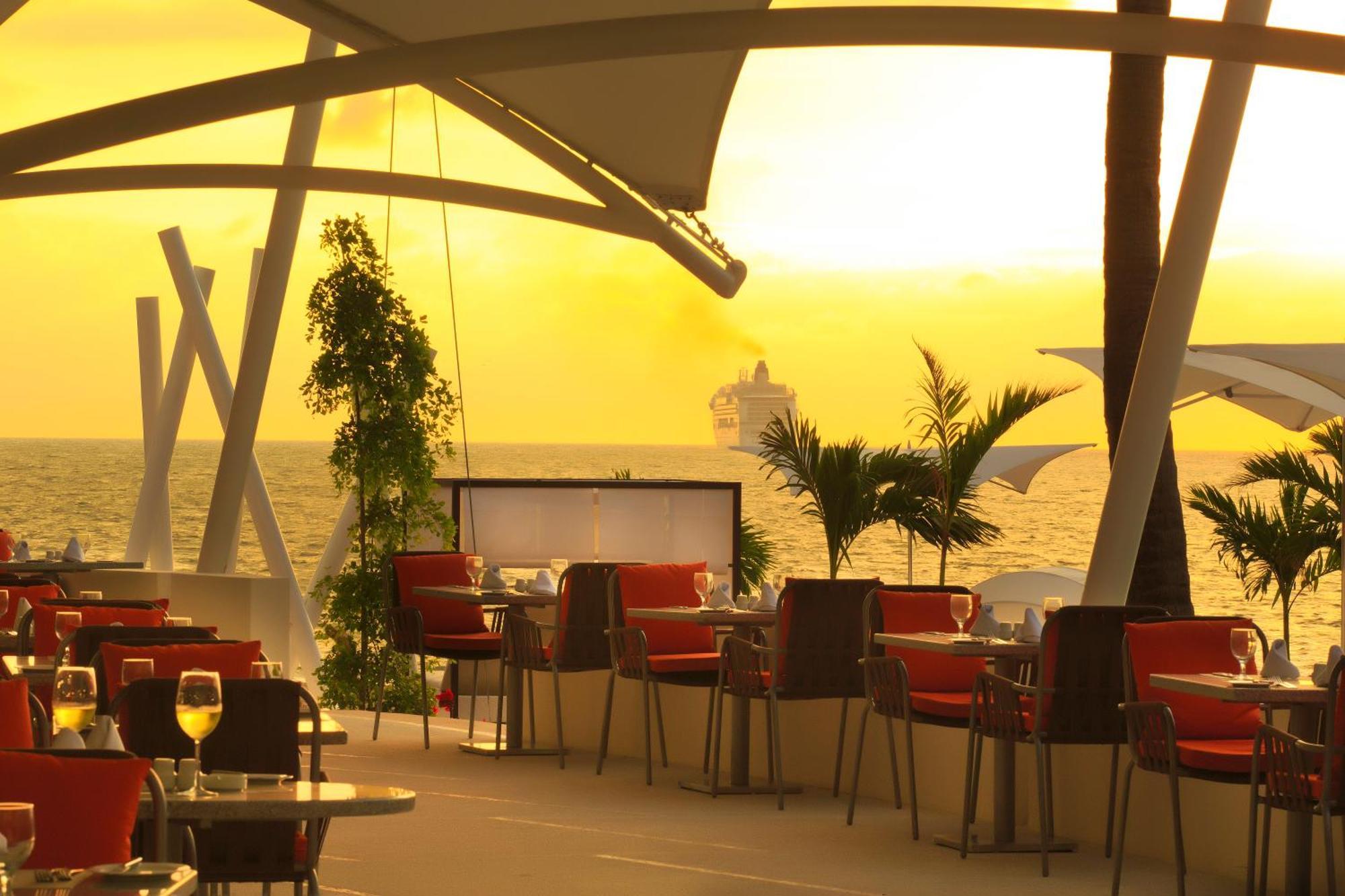 The Hacienda At Krystal Grand Puerto Vallarta (Adults Only) Екстер'єр фото